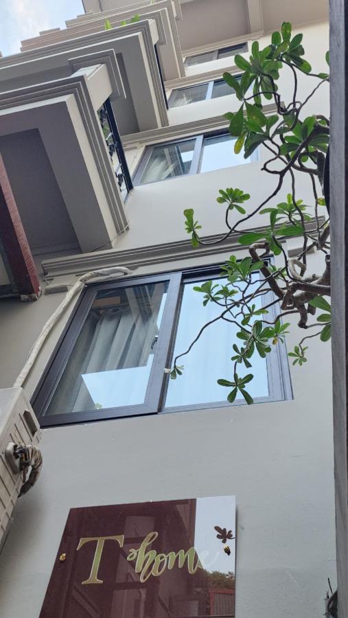 T Home Balcony Homestay Hanoi Exteriör bild